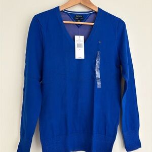 Tommy Hilfiger Women’s V-Neck Sweater in Lightweight Blue Pima Cotton